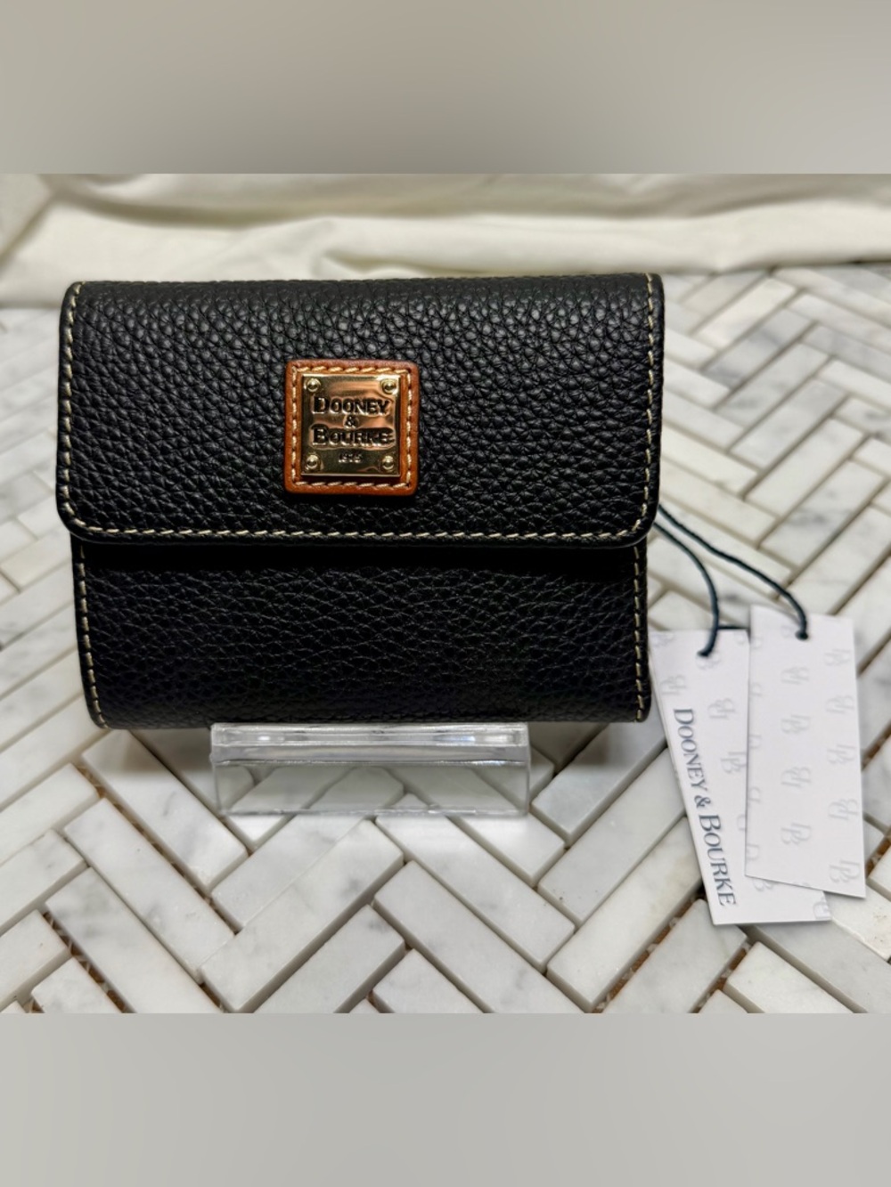 🖤💄Dooney & Bourke Small Flap Wallet💄🖤